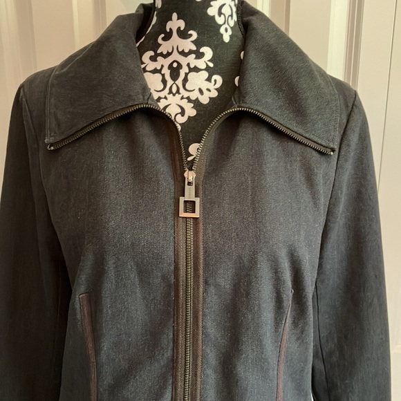Fabulous dark gray jacket with brown zipper detail around collar and down front - Picture 2 of 16